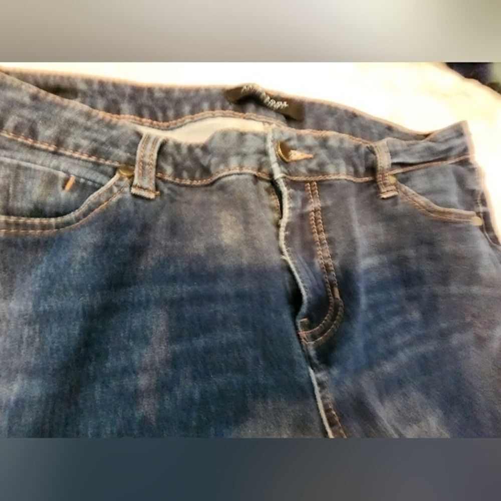Liverpool Like New Jeans. Skinny Capri. Stretch. Size 14. - Picture 8 of 12